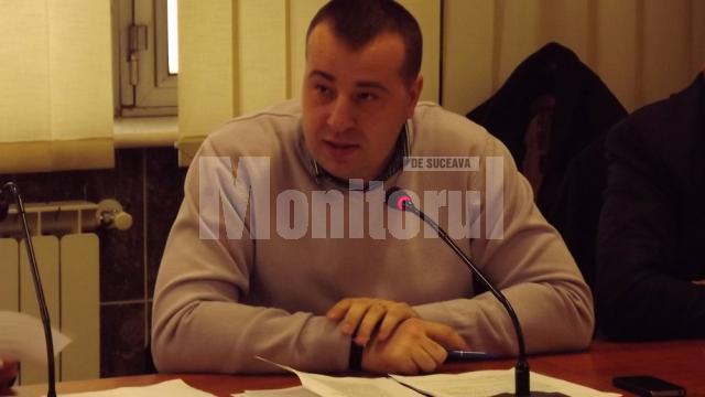 Aleşii locali au avut de luat o decizie grea - restructurarea societăţii de termoficare a Sucevei, de unde vor pleca acasă 300 de oameni, începând cu luna mai