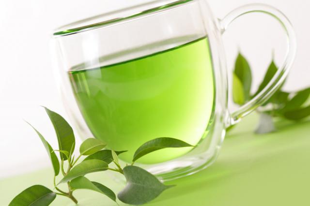 Vinul şi ceaiul verde protejează creierul contra maladiei Alzheimer
