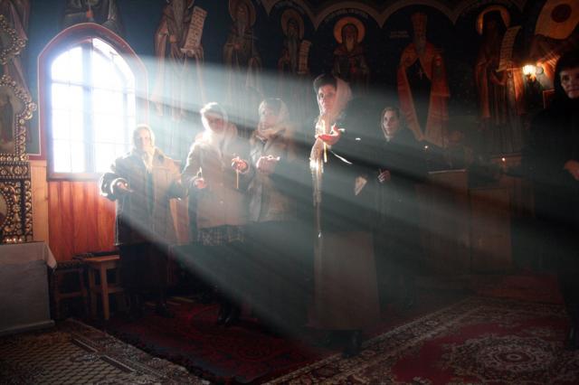 Sfinţii pomeniţi astăzi