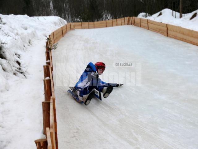 Antrenamente pentru etapa a V-a a Cupei Mondiale de sanie pe piste naturale