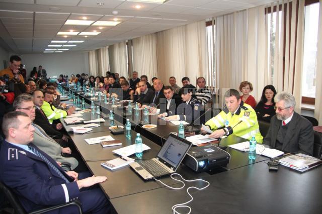 Poliţia Rutieră va asigura patrule la orele de vârf în preajma şcolilor generale din Suceava