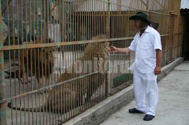 Dorin Şoimaru şi câţiva dintre leii săi