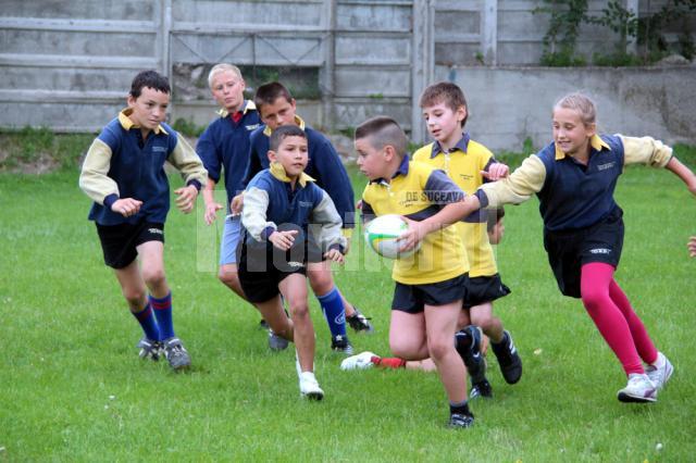 Rugbyul este tot mai popular în rândul copiilor din județ