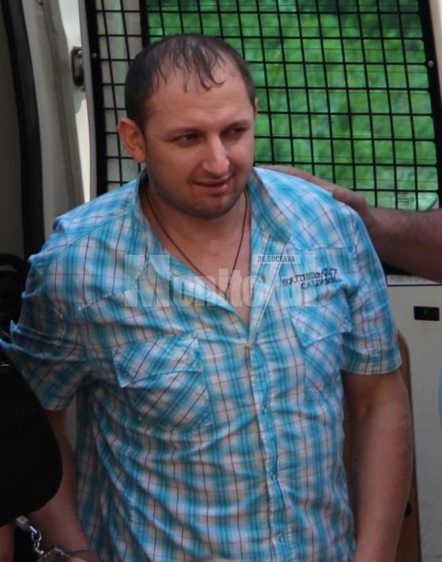 Deţinutul Constantin Lungu coordona o întreagă reţea de contrabandă cu ţigări
