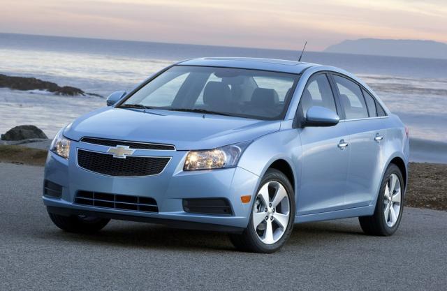 Chevrolet Cruze ar putea avea și o versiune electrică