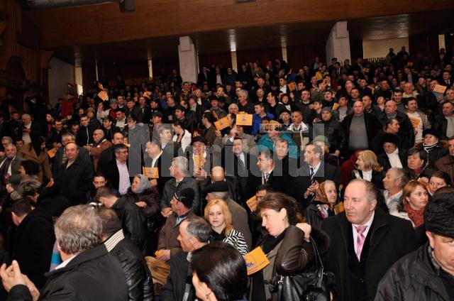 Peste 1.200 de membrii PDL au participat la lansarea moţiunii lui Vasile Blaga