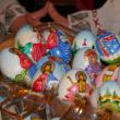Încondeietorii de ouă din toată ţara şi turişti de pretutindeni şi-au dat întâlnire la Ciocăneşti