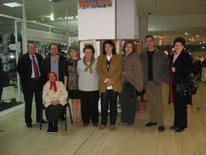 Fotografie de grup la inaugurarea „Galeriei Tuturor”