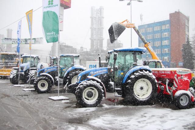 Utilaje agricole de top, prezentate la Agro Expo Bucovina 2013