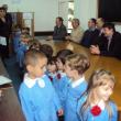 Copiii de la Grădiniţa “Lizuca” au fost ieri în vizită la Poliţia Fălticeni