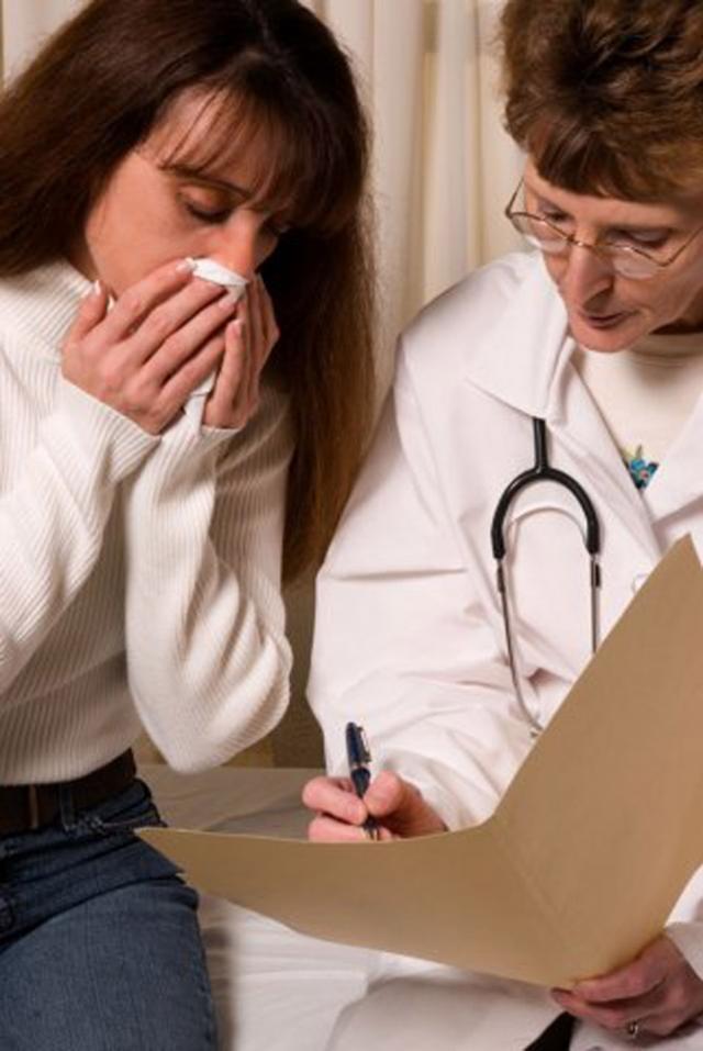 28 de suceveni cu gripă, alţi 4.400 cu viroze şi pneumonii