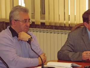 Primarul Ion Lungu şi directorul Termica, Ovidiu Dumitrescu, fac apel la suceveni să achite din restanţe