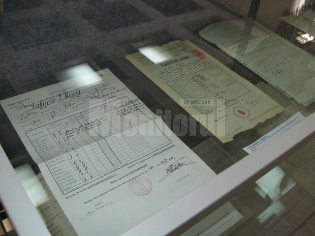 Expoziţia Şcoli şi şcolari