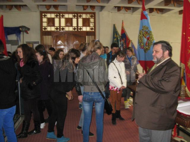 Expoziţia Şcoli şi şcolari