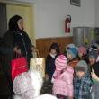 Copiii au desfăşurat o acţiune de caritate la azilul de bătrâni “Sf. Ioan cel Nou Suceava”