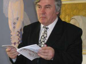 Poetul Gheorghe Vicol, onorat cu medalia Virtutea Literară