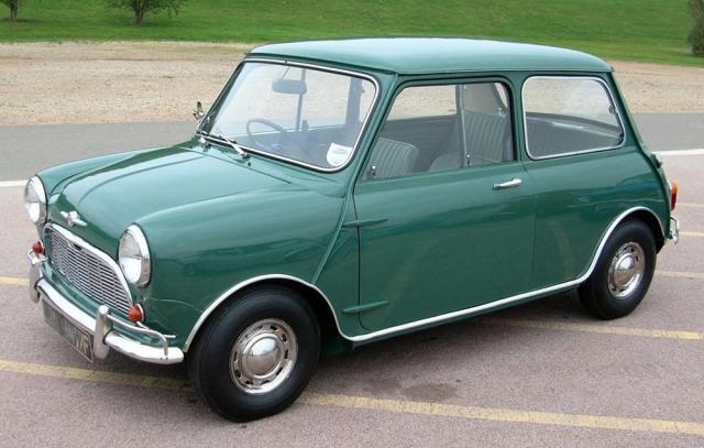 Mini, în versiunea clasică, considerat una din "Marile Invenţii Britanice"