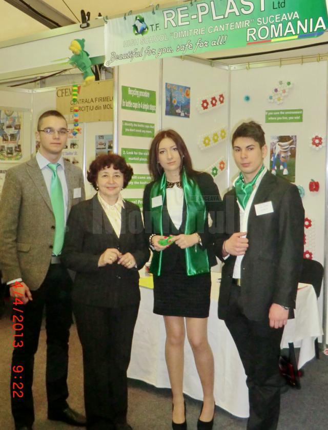 Elevi de la Colegiul „Dimitrie Cantemir” Suceava, premiaţi la Chişinău