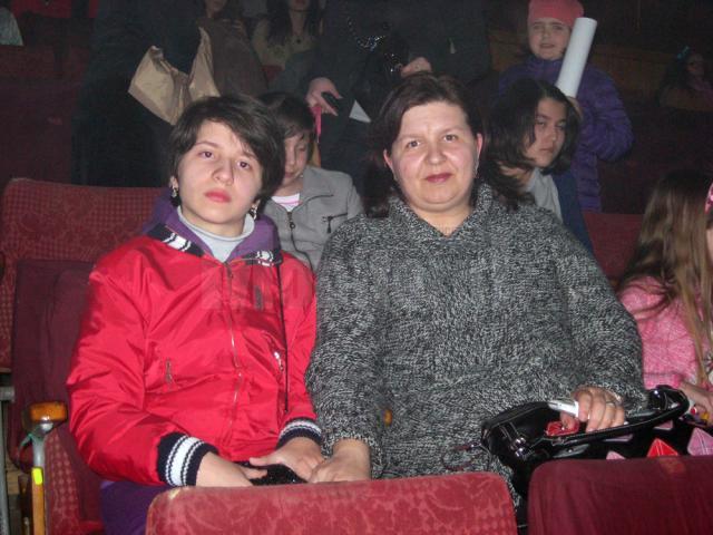 Oana Cojocari împreună cu mama ei, la concertul LaLa Band