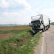 camionul în care a intrat autoturismul