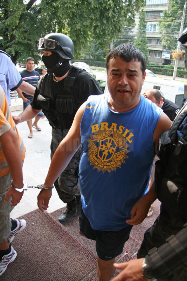 Paul Iova, zis „Ion Petrişor” a mai fost arestat de doua ori în dosare instrumentate de DIICOT Suceava