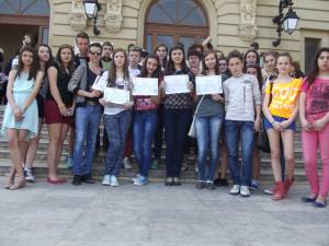 Elevii suceveni au urcat pe podium la Concursul de Chimie „Magda Petrovanu”