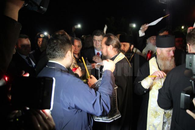A fost al cincilea an în care credincioşii ortodocşi suceveni au primit în noaptea de înviere Lumina Sfântă de la Ierusalim