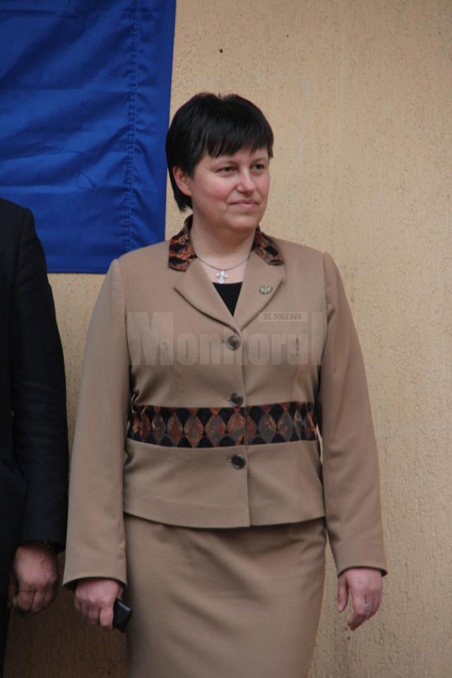 Crenguţa Grosar- director adjunct al Şcolii Gimnaziale Nr. 1