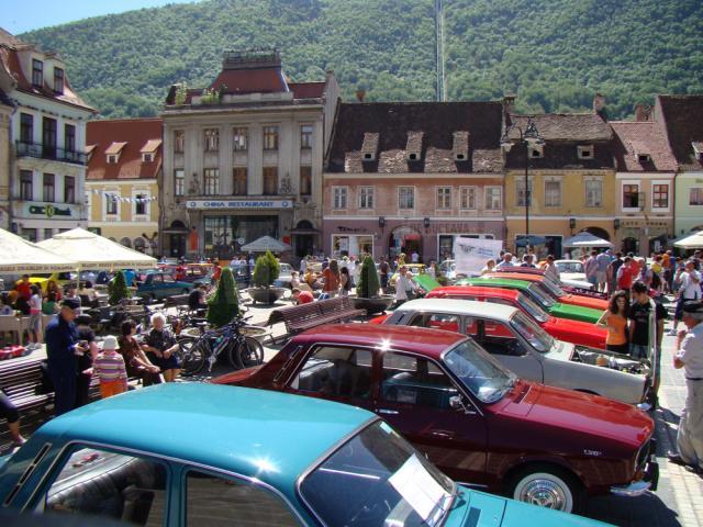 Întrunirea Naţională „Dacia Clasic” a avut loc la Braşov