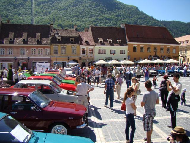 Întrunirea Naţională „Dacia Clasic” a avut loc la Braşov
