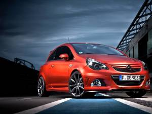 Opel Corsa OPC „Nürburgring” şi Insignia OPC „Unlimited” – rachete pe şosea