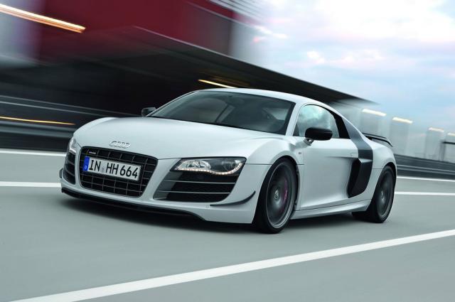 Audi va folosi fibra de carbon pe viitoarea generaţie R8
