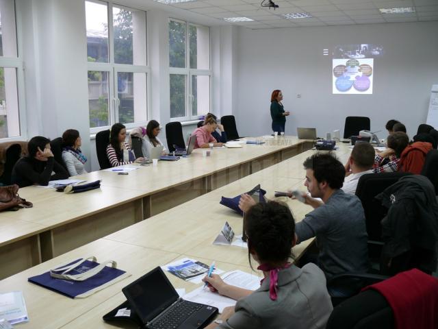 Studenţi din patru ţări europene, oaspeţi ai Facultăţii de Ştiinţe Economice şi Administraţie Publică