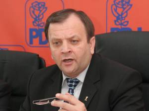 Președintele Organizației Județene Suceava a PDL, senatorul Gheorghe Flutur