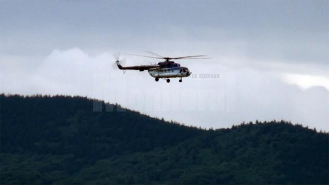 Acţiunea este coordonată dintr-un elicopter al Inspectoratului General al  Aviaţiei Române