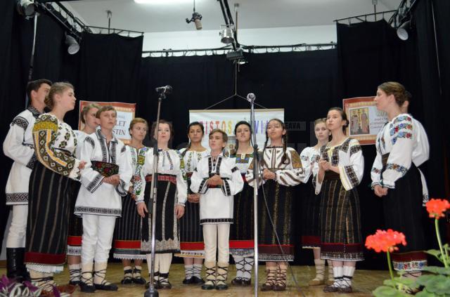 Grupul Vocal al Şcolii de Arte „Ion Irimescu“, premiul I cu trofeu