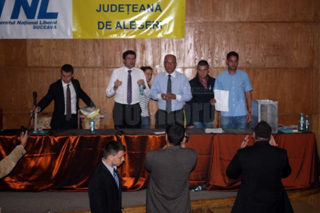 Alegerile din TNL Suceava s-au încheiat cu scandal şi înjurături
