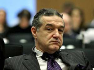 Finanţatorul Stelei, Gigi Becali, a fost condamnat, ieri, la trei ani de închisoare cu executare în dosarul "Valiza"