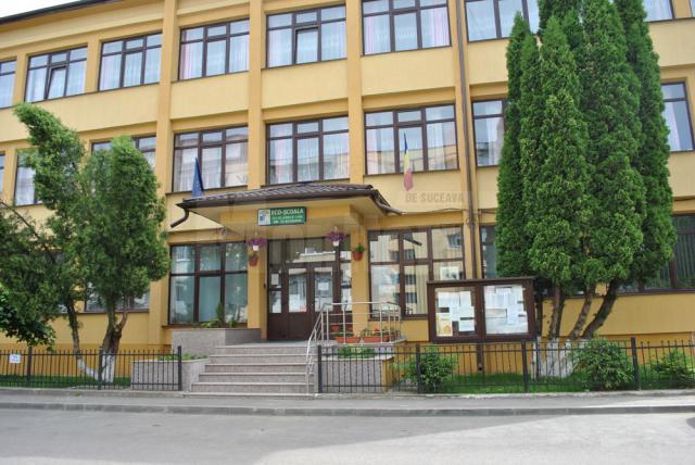 Oaspeţi europeni, la Şcoala Gimnazială Nr. 10 din Suceava