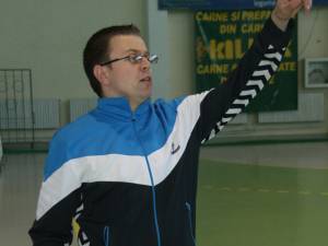 Răzvan Bernicu are încredere că elevii săi vor face o figură frumoasă în grupele principale