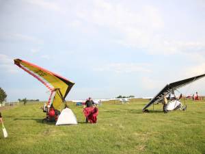 Aerodromul din Salcea, „invadat” de avioane străine