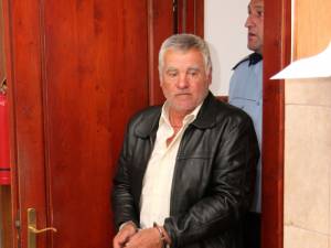 Gheorghe Andronic a fost arestat şi închis într-o celulă a poliţiei judeţene pentru omor deosebit de grav