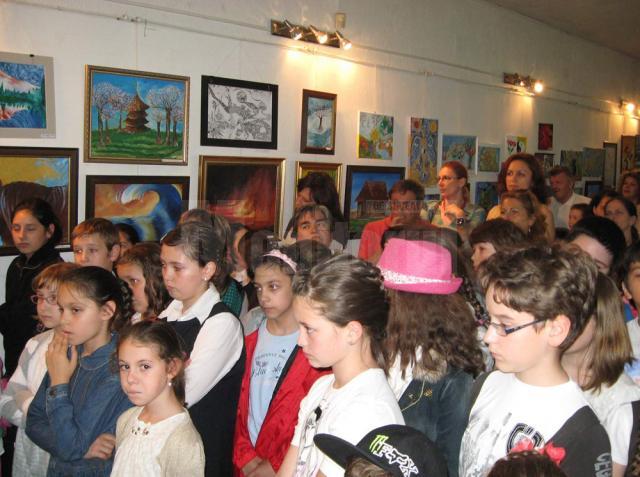 Expoziţia de grafică şi pictură „Avem un singur Pământ”