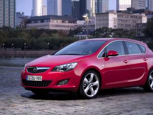 Opel Astra va primi un nou motor turbo de 170 CP