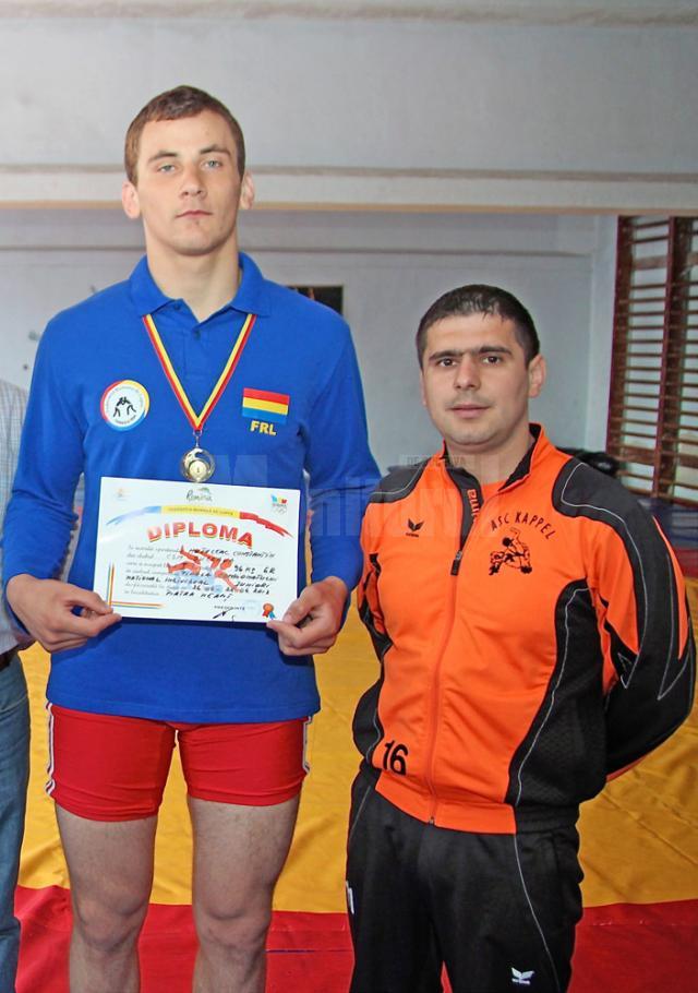 Constantin Huțuleac, alături de antrenorul său, Andrei Bolohan