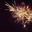 Focurile de artificii au luminat cerul Sucevei duminică seara, la finele concertelor de la Mall