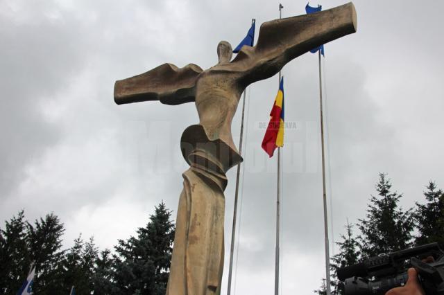 Steagul României a fost coborât în bernă
