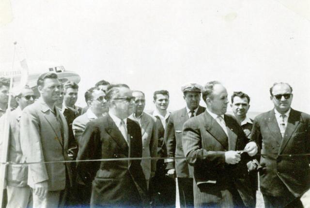 În 1962, panglica inaugurală a fost tăiată de preşedintele Consiliului executiv al Sfatului Popular al Regiunii Suceava, Emil Bobu