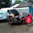 Autoturismul BMW un morman de fiare in urma accidentului
