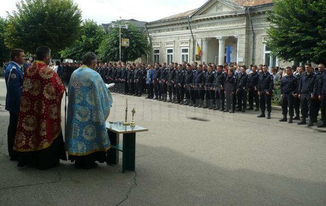 Ceremonia de absolvire a promoţiei 2013 de la Şcoala de Subofiţeri Jandarmi Fălticeni